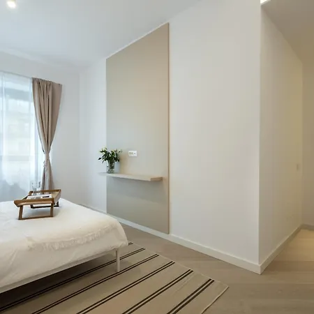 North By Urbanesq Cortina G