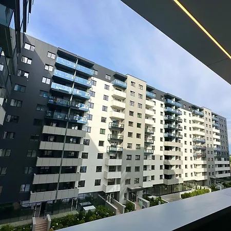 North By Urbanesq Cortina G