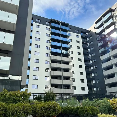 North By Urbanesq Cortina G Apartment