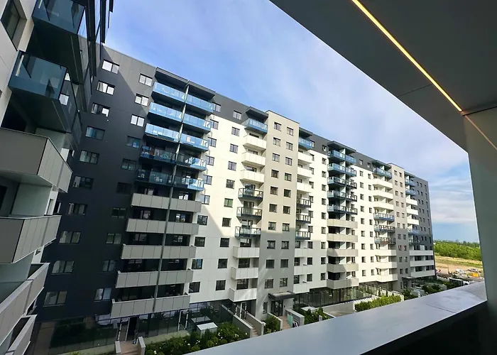 North By Urbanesq Cortina G